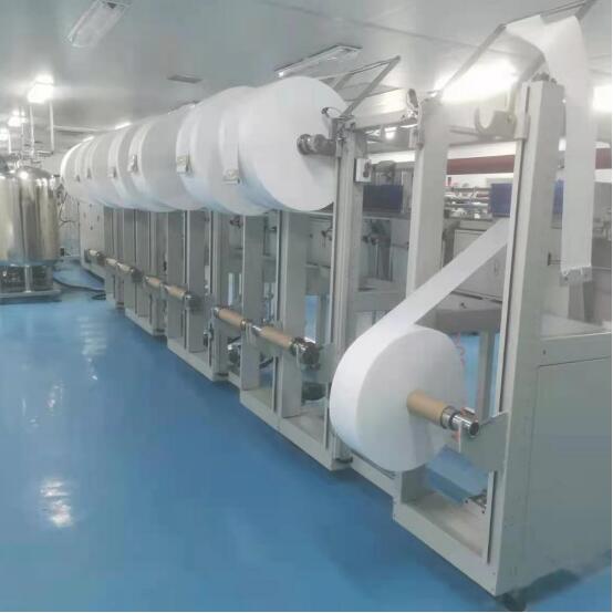 Usages of non woven fabric on wet wipes making machine